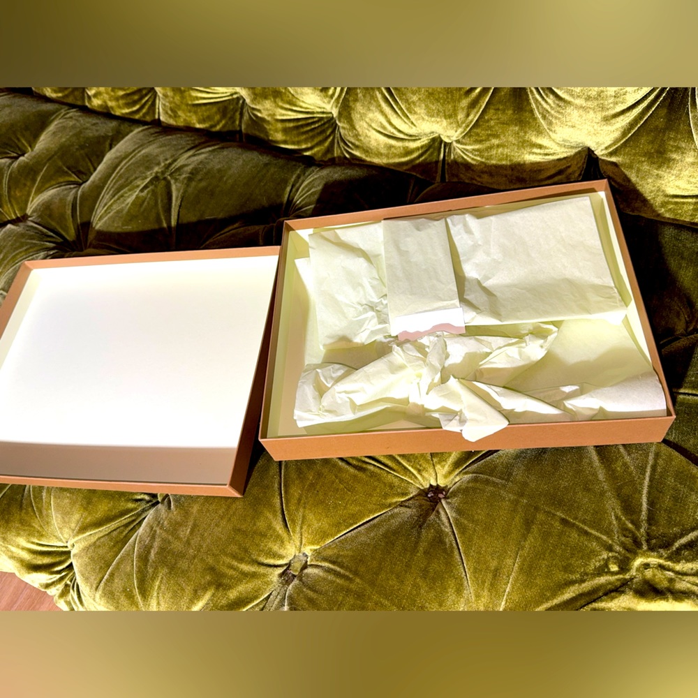 Burberry Box - Picture 3 of 5